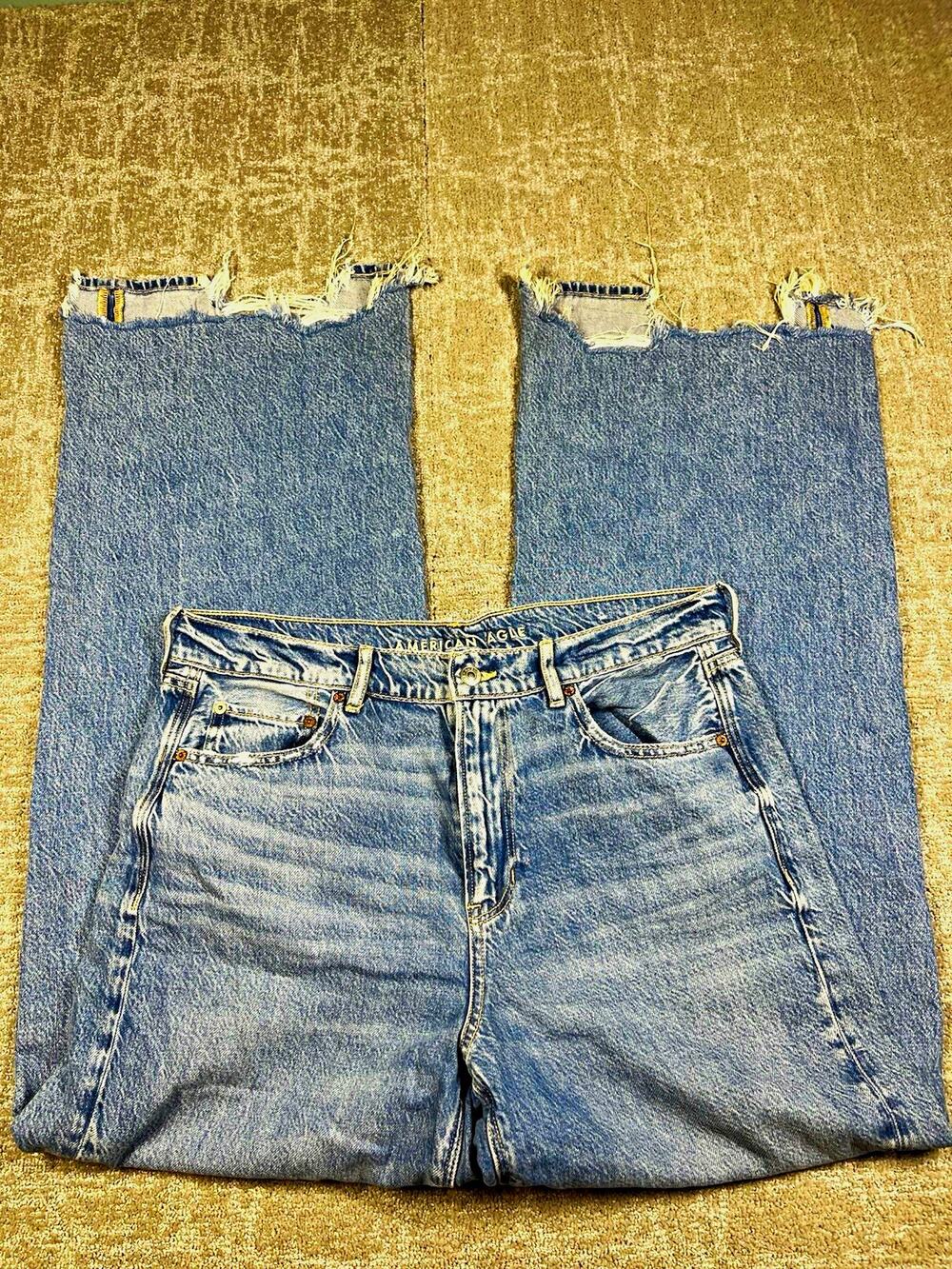 American Eagle Super High Rise Baggy Wide Leg Medium Wash Jeans Size 12